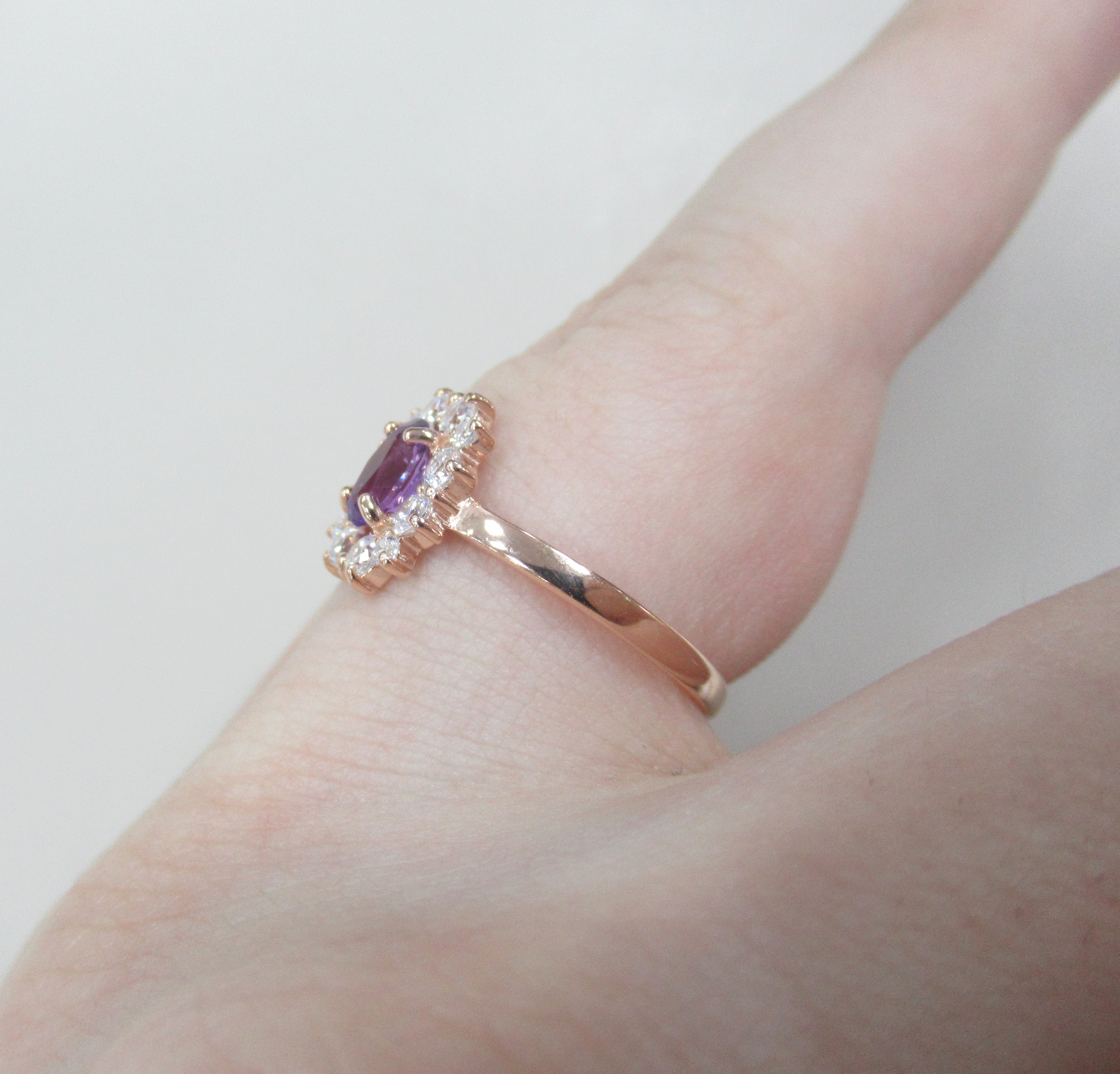 Серебряное кольцо с аметистом